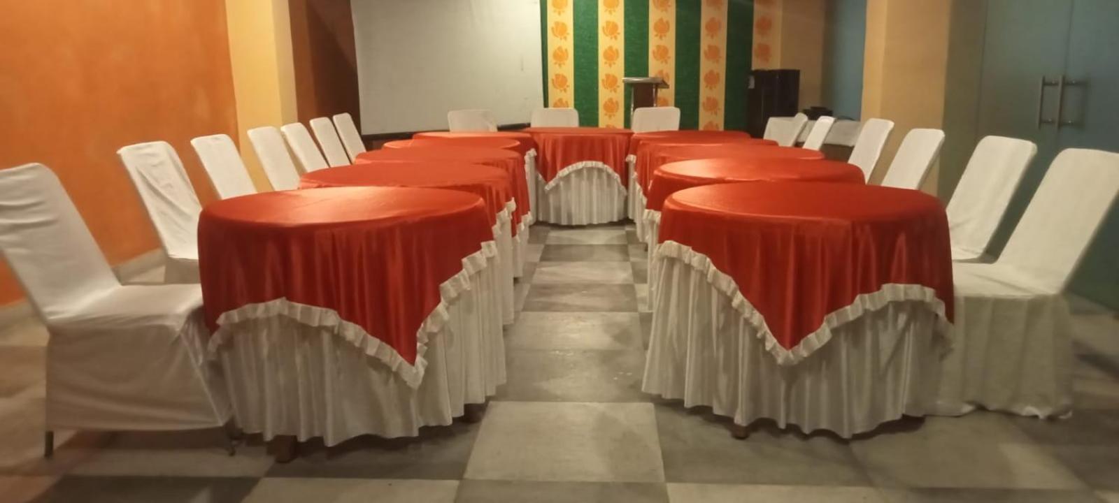 Hotel Grand Surya Kodarma Экстерьер фото