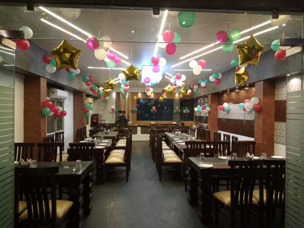 Hotel Grand Surya Kodarma Экстерьер фото